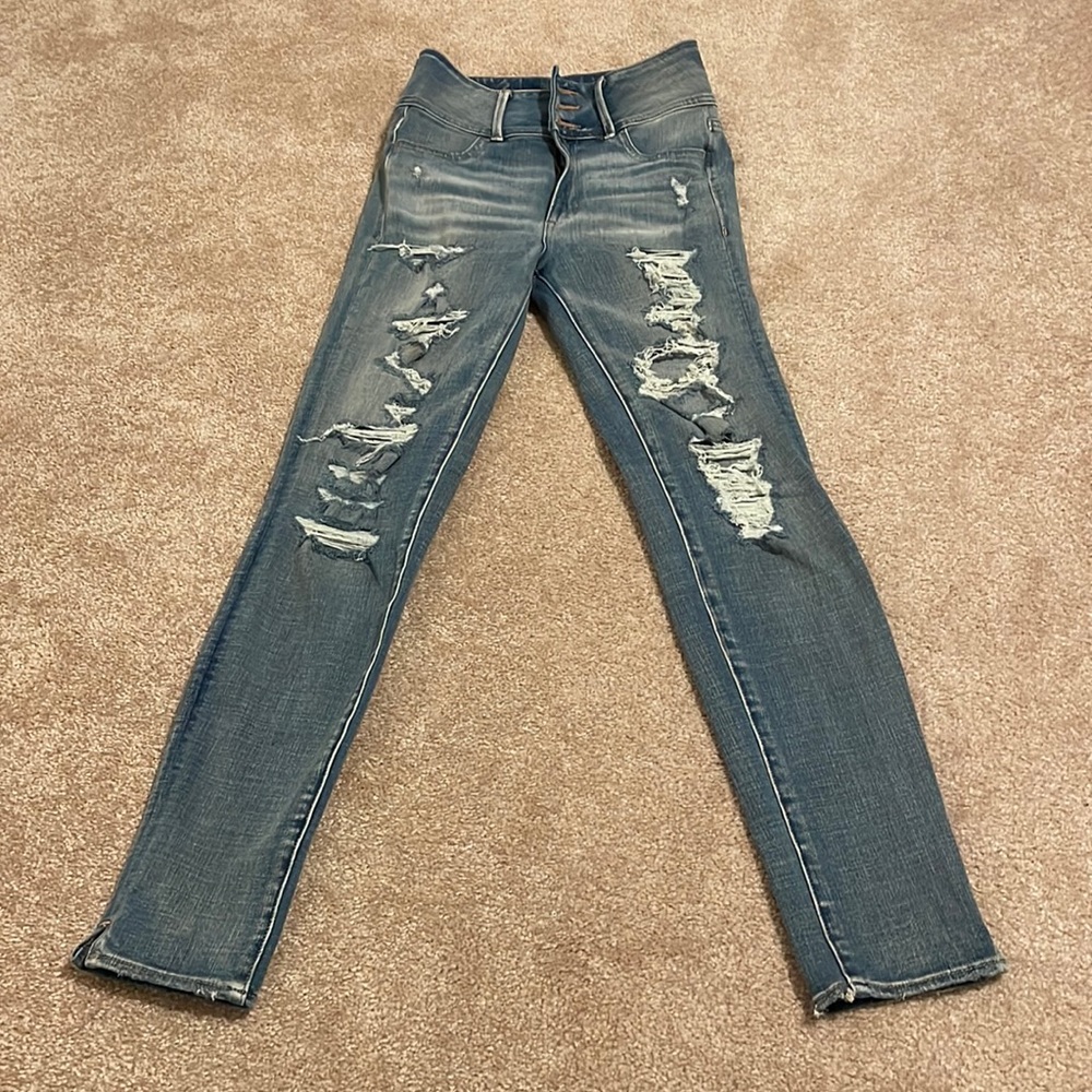 American Eagle Super high rise begging